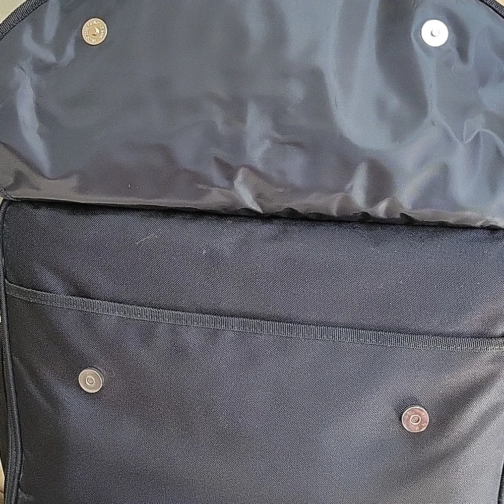 EUC- Karen Foster Design Scrapbook / Paper Craft Travel Case
